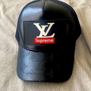 Louis Vuitton and supreme collab hat special edition brand new never worn unisex